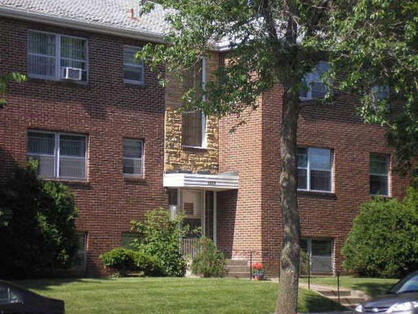 Ford Parkway Apartments